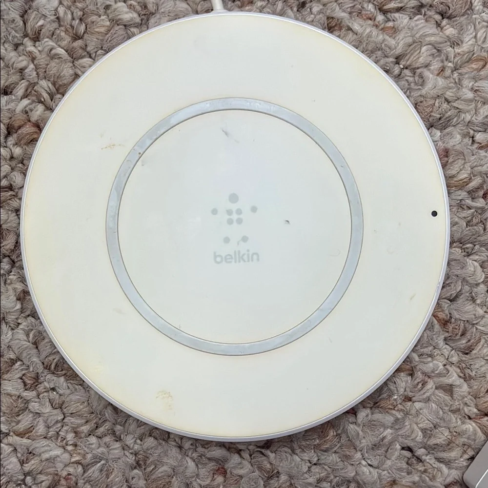 Belkin White Charging Pad